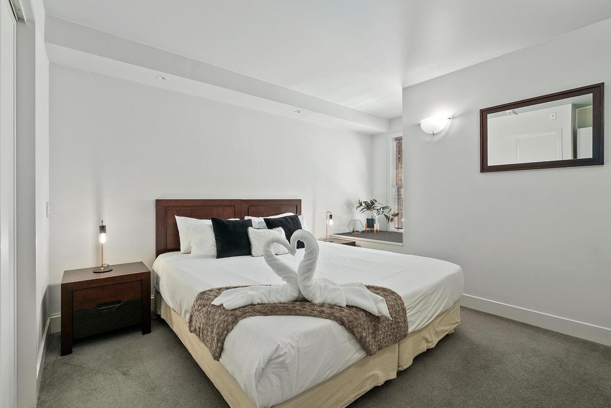 Lakeside Living - Modern 2-Bedroom Apartment Queenstown Eksteriør billede
