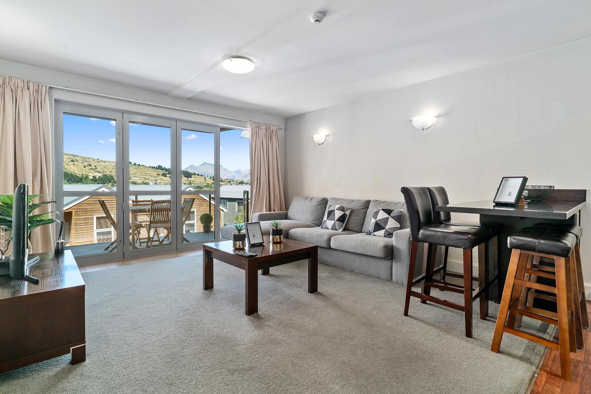 Lakeside Living - Modern 2-Bedroom Apartment Queenstown Eksteriør billede